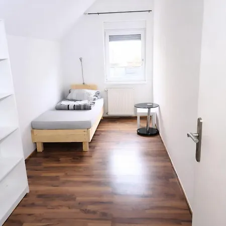 Dietzenbach, Frankfurt Am Main, Rhein-main, Offenbach Am Main Ubytování v soukromí